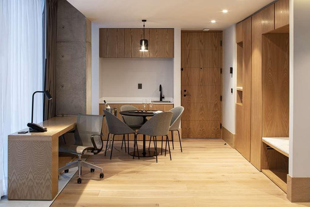 Готель Galeria Plaza Монтеррей Екстер'єр фото A typical apartment