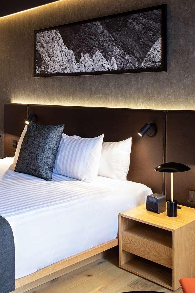 Готель Galeria Plaza Монтеррей Номер фото A bed at the hotel